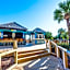 Oceanfront Views, Recently Renovated Kitchen,Pools