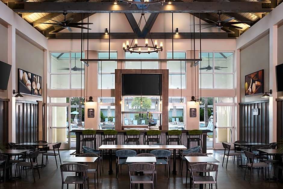 TownePlace Suites by Marriott Orlando at FLAMINGO CROSSINGS Town