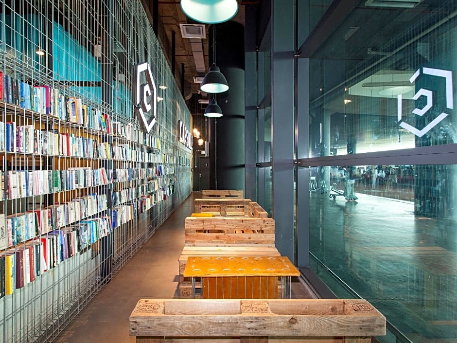 CapsuleTransit Landside, Airport Hotel - Public Area - Gateway KLIA T2, Lvl 1