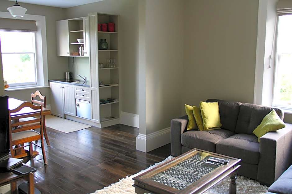 Old Bishop's Quarters