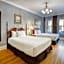 Marqueen Hotel