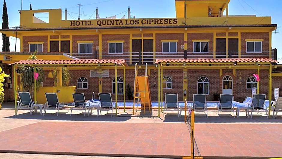 Hotel y Cabañas Quinta Los Cipreses