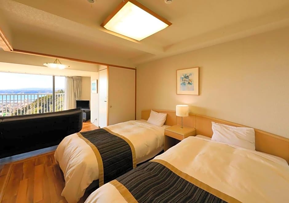 Katsuura Hilltop Hotel & Residence - Vacation STAY 73528v
