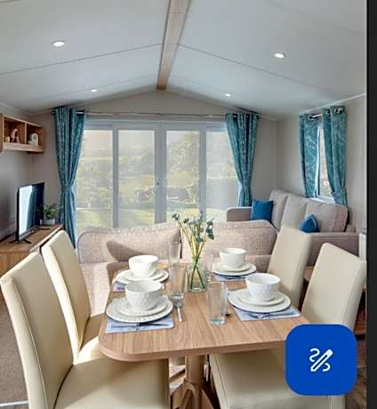 Beauview Brand New For 2023 Wi-Fi and Smart TV