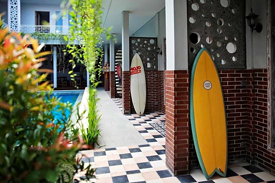 Mojosurf Camp Canggu