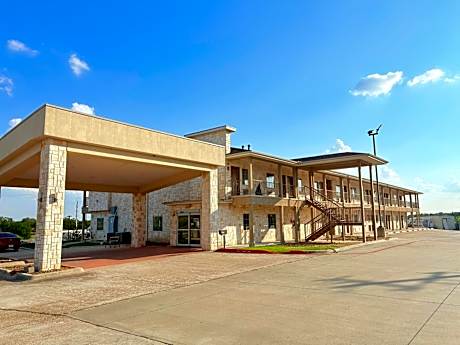 Westwood Inn by OYO Gonzales TX