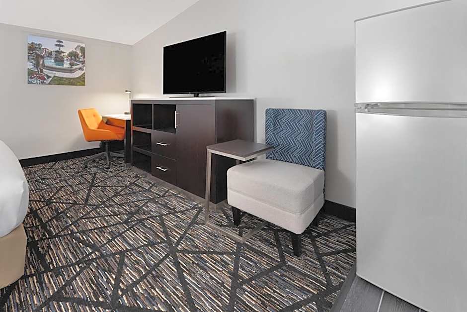 Hawthorn Extended Stay by Wyndham Chambersburg