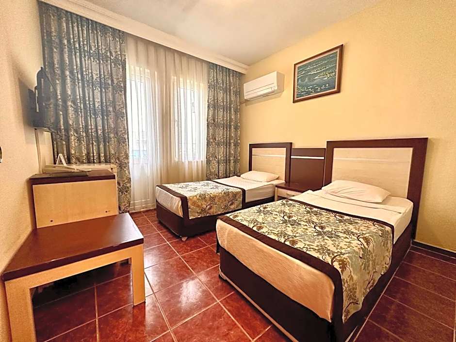 Blue Wave Suite Hotel