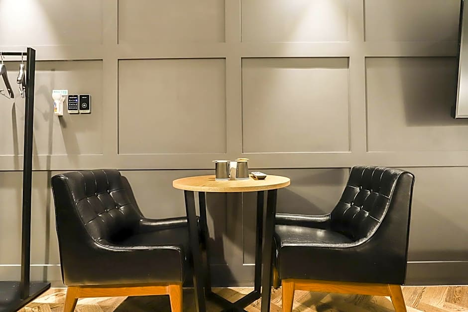 Anyang Premier Hotel XYM