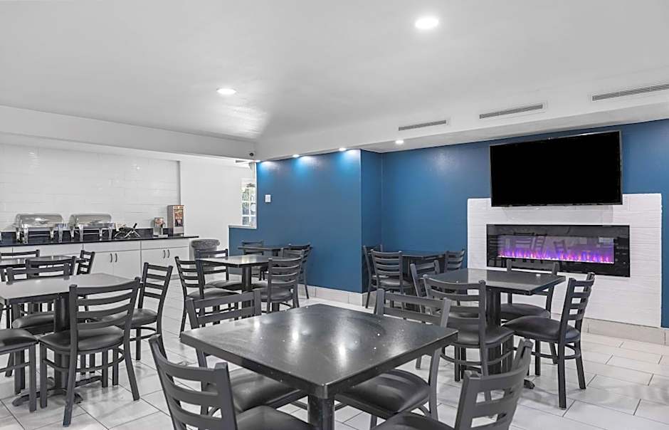 La Quinta Inn & Suites by Wyndham Stockton