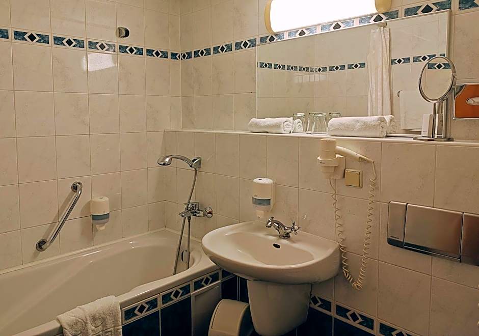 Pannonia Hotel