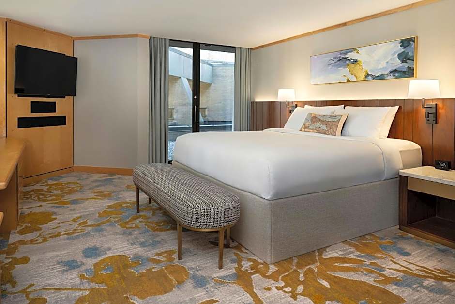 Metropolitan Hotel Vancouver