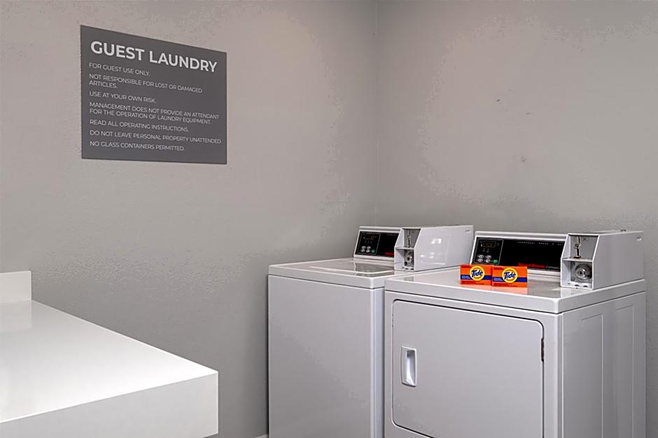 Spark by Hilton Springfield Eugene