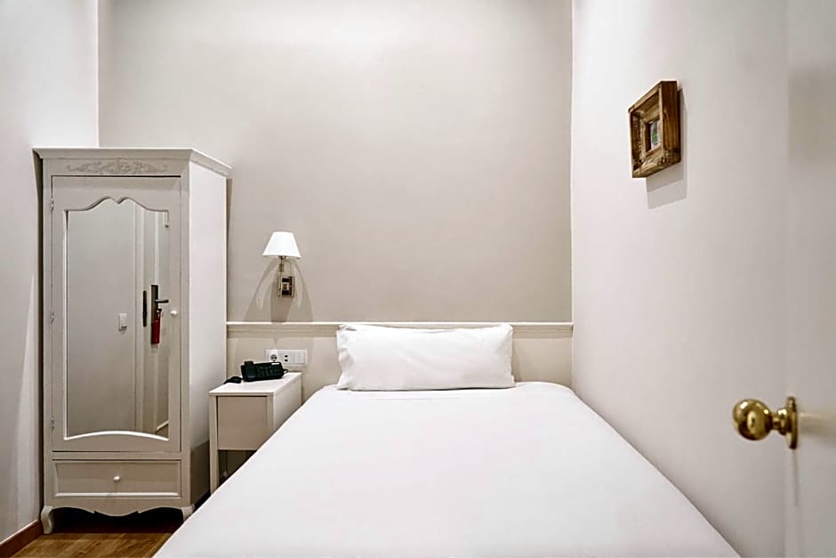 Mesón Castilla Atiram Hotels