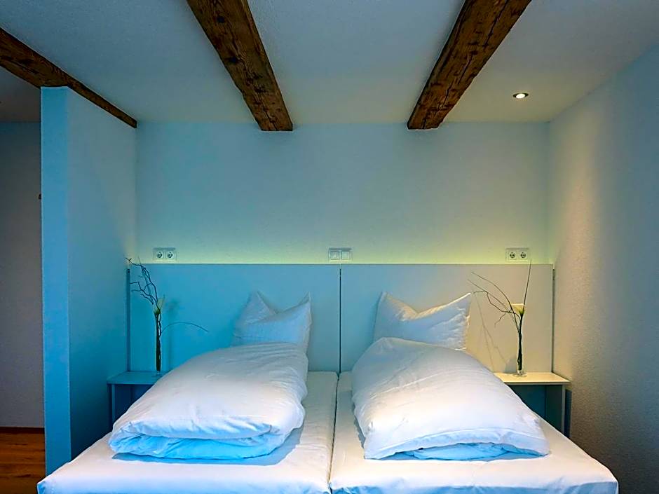 Waldrast Bed & Breakfast