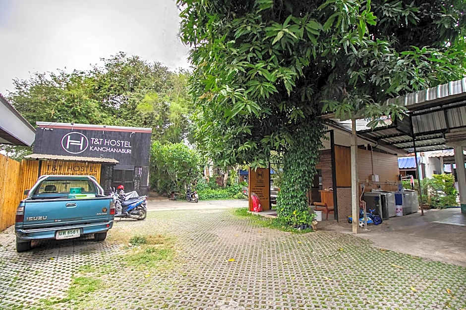 T & T Hostel Kanchanaburi