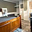 Greenside Motel