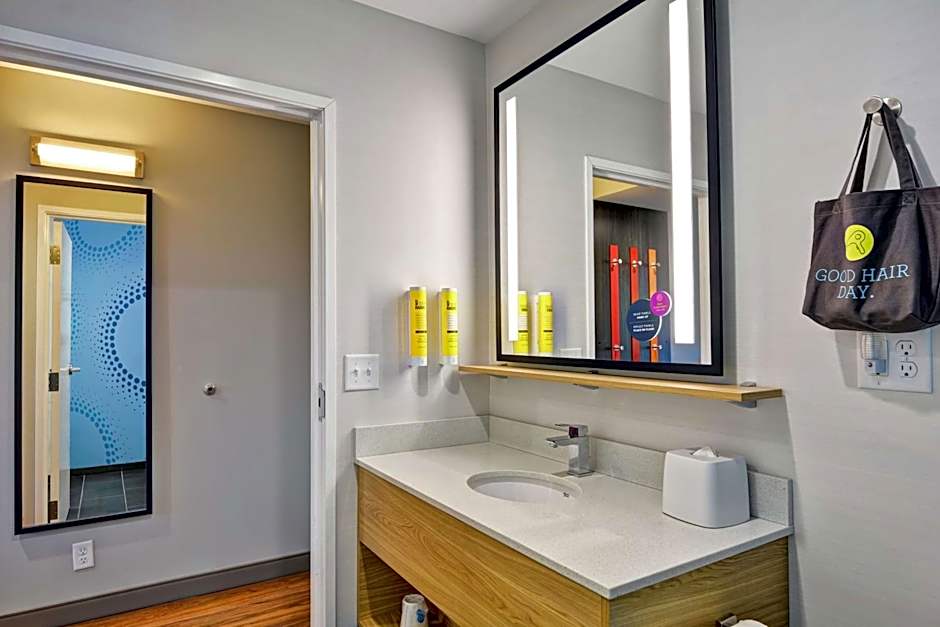 Tru by Hilton Shepherdsville Louisville South, KY