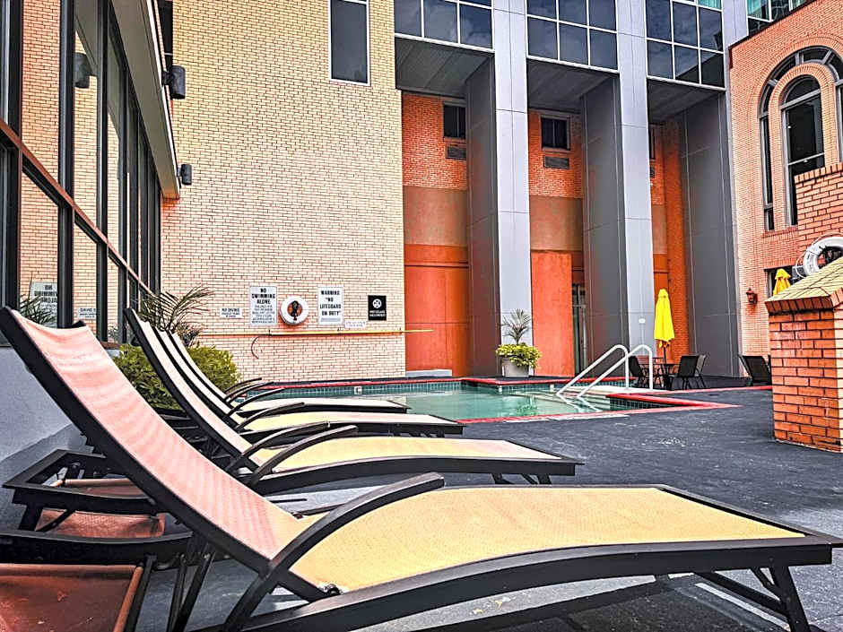 Clayton Plaza Hotel