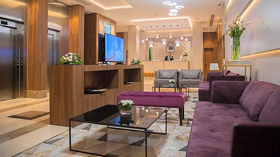 Lamaraz Hotels