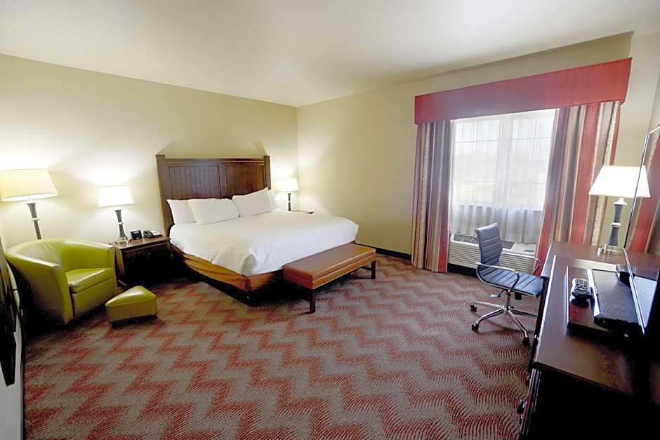 Best Western Plus Cimarron Hotel & Suites