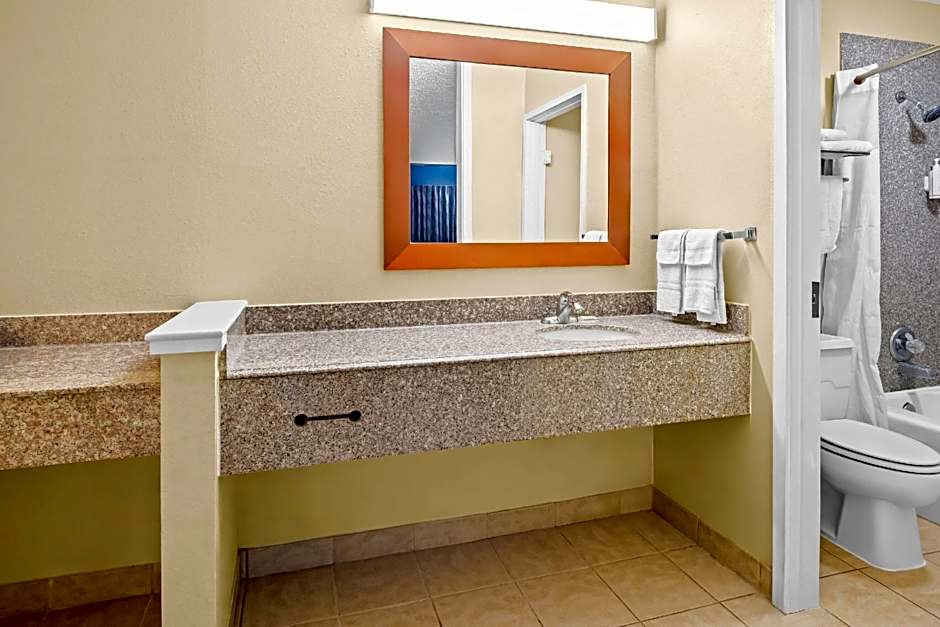 Days Inn by Wyndham Lafayette Near Lafayette Airport