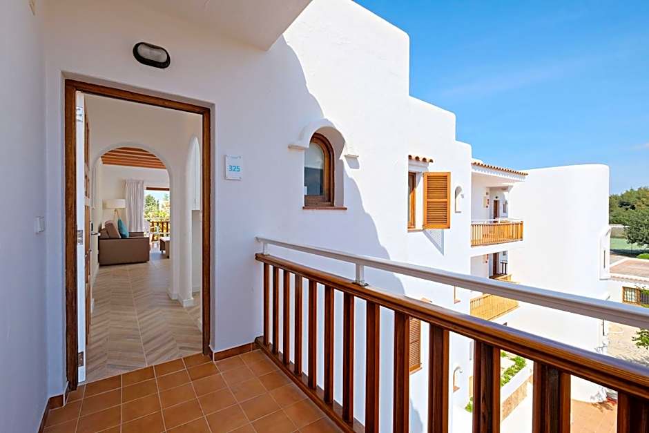 azuLine Apartamentos Can Sanso