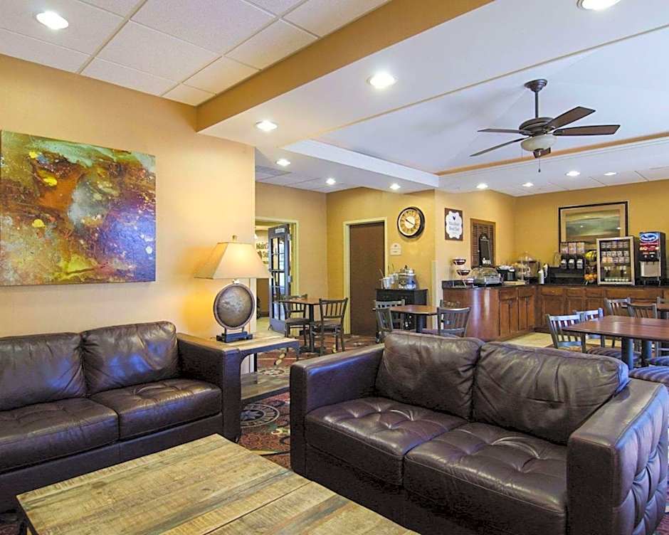 Affordable Suites of America Rogers - Bentonville