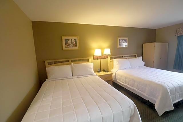 Photo 1 of 2 of Deluxe 2 Queen Beds, Balcony