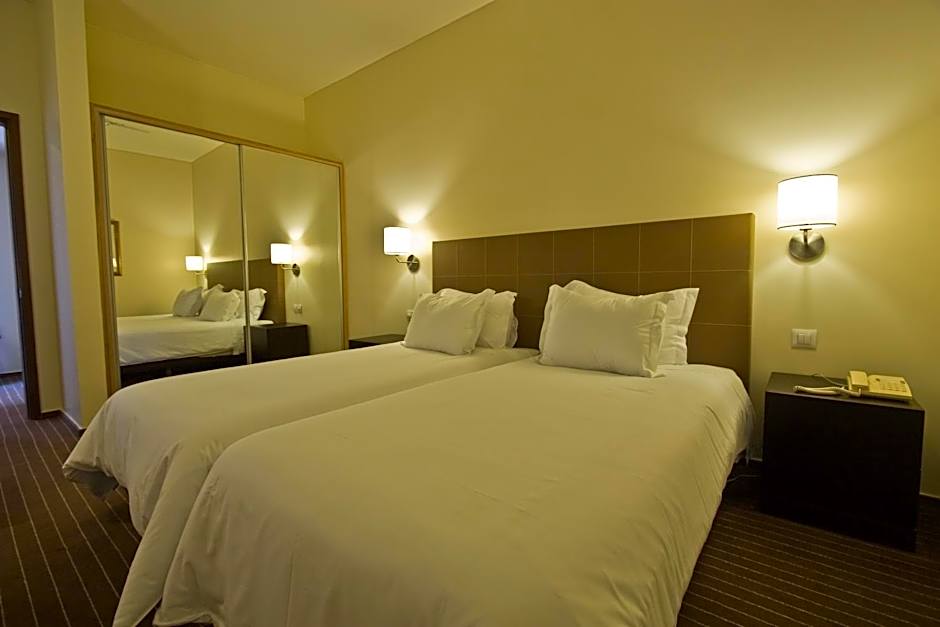 Hotel Girassol - Suite Hotel