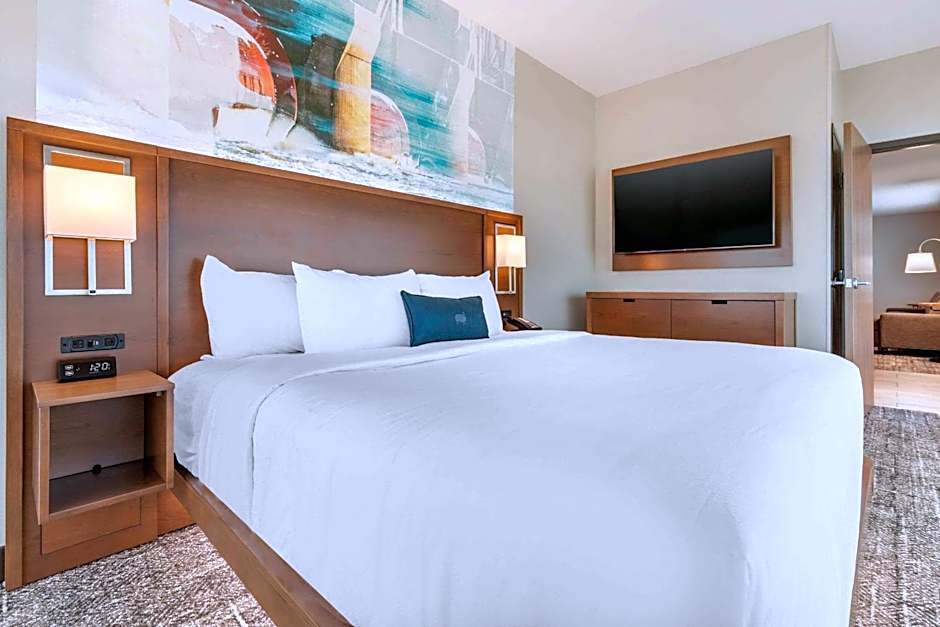 Cambria Hotel Bettendorf - Quad Cities