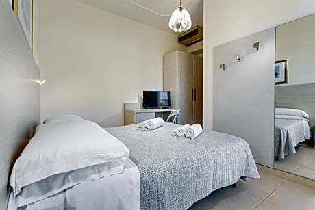 Double or Twin Room with Side Sea View