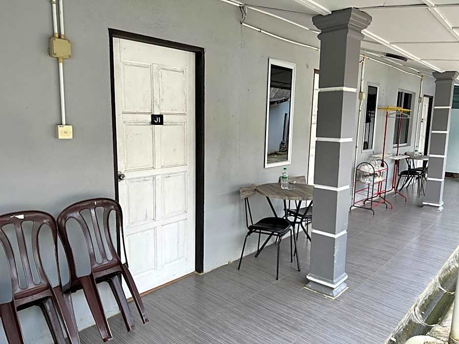 Julies Hostel Taman Negara