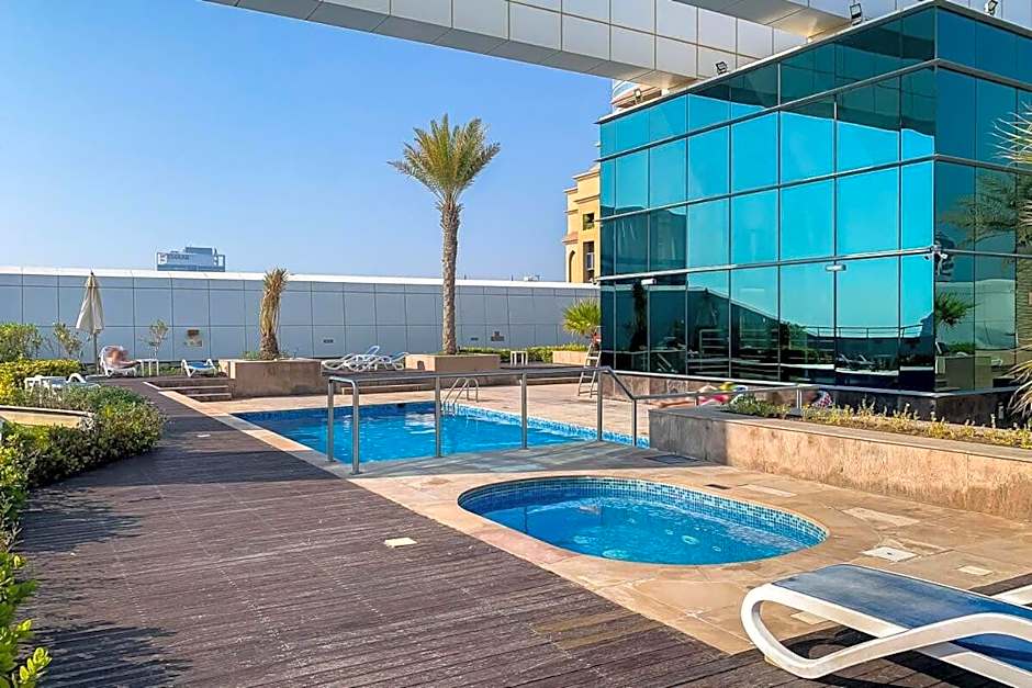 Frank Porter - Goldcrest Views 2