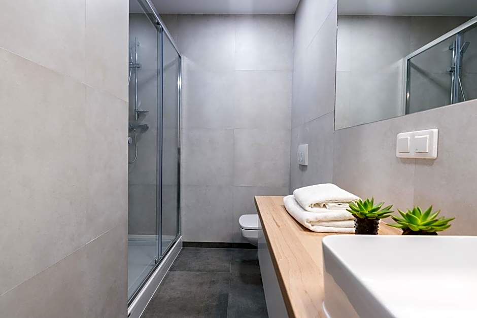 Q17 Apartments Rynek