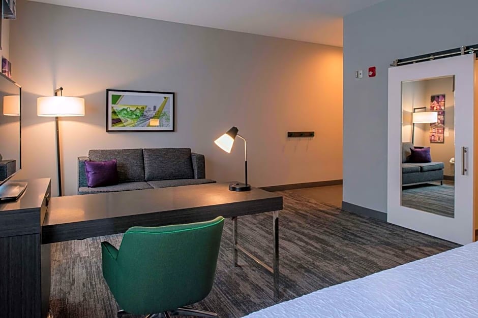 Hampton Inn By Hilton & Suites Winston-Salem Downtown