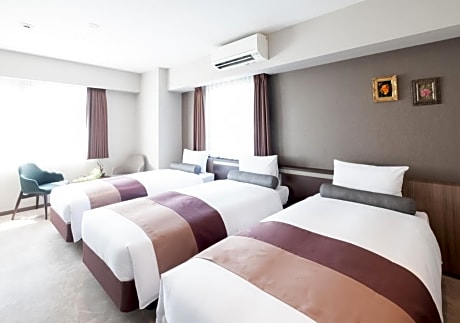Deluxe,Triple Room -Non-smoking