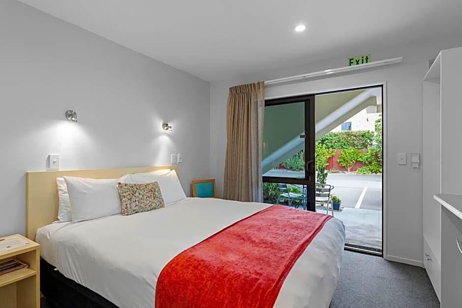 Bella Vista Motel and Apartments