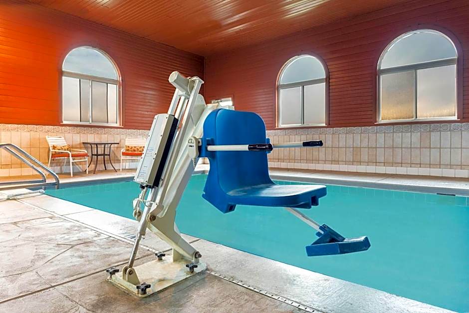 AmericInn by Wyndham Frankfort IN