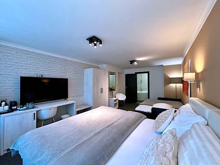 Grand Petit Hotel ex Shato Gesson