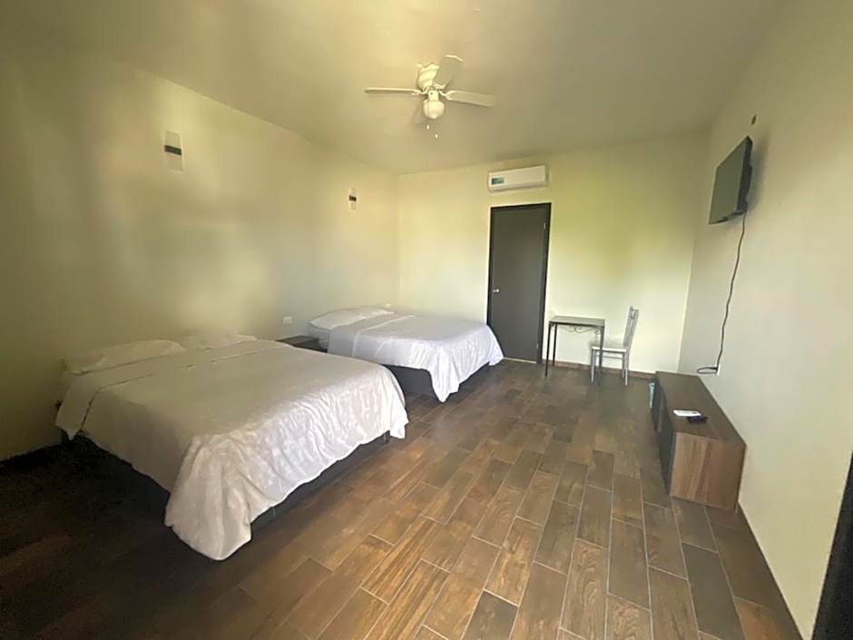 Hotel 230