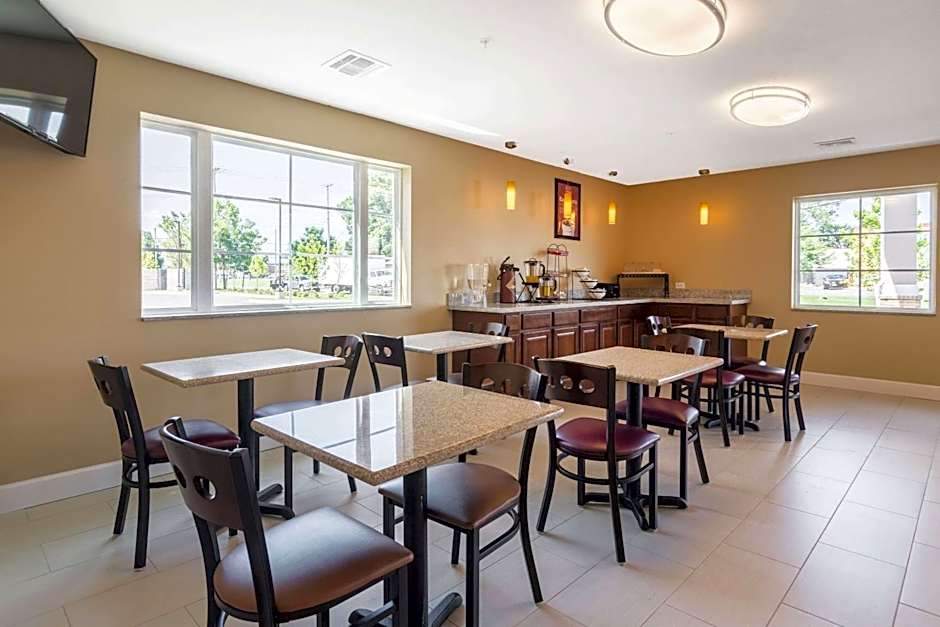 Econo Lodge Inn & Suites North Little Rock