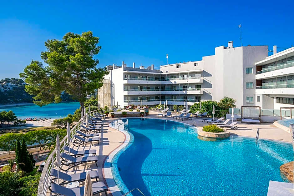 Artiem Audax - Adults Only