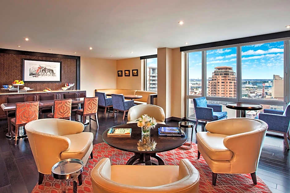 Sheraton Laguardia East Hotel
