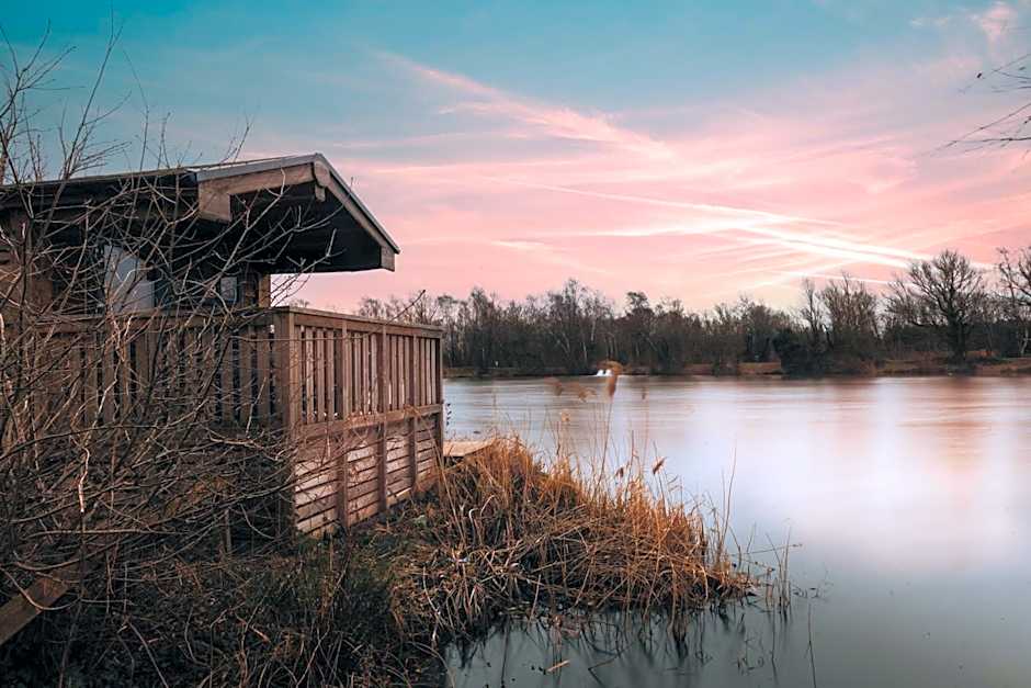 Woodlakes Park By Liv Retreats