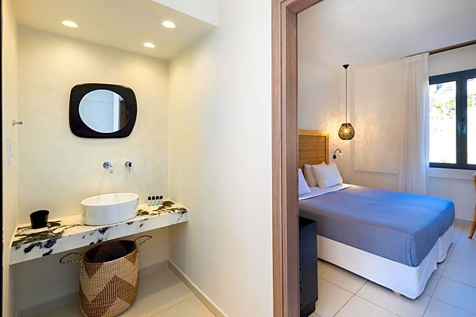 La Stella Suites