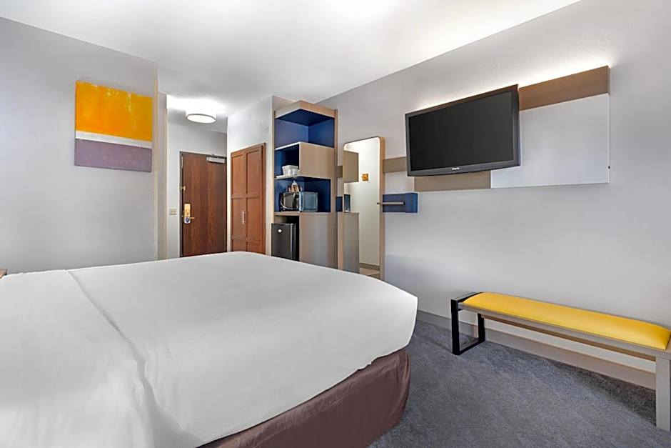 Comfort Inn & Suites Sacramento