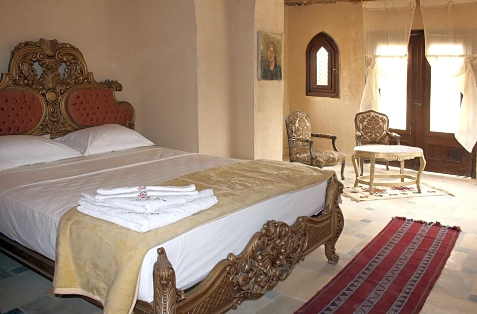 Shanda Lodge Desert Resort