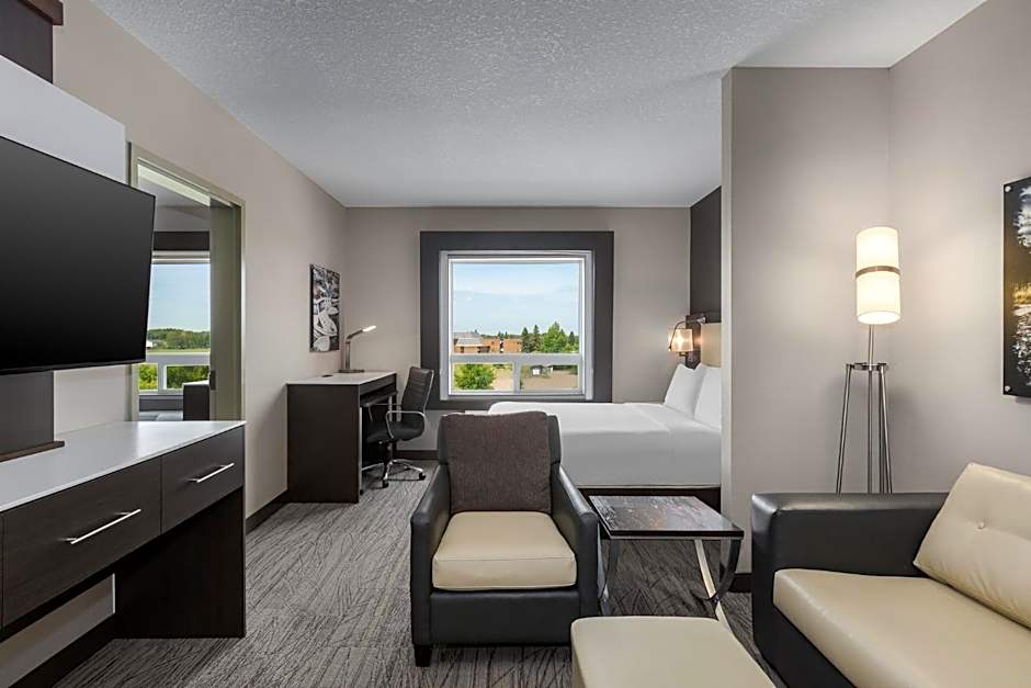 Holiday Inn Express & Suites Cold Lake By IHG