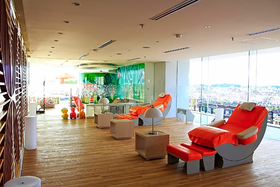 HARRIS Hotel & Conventions Solo